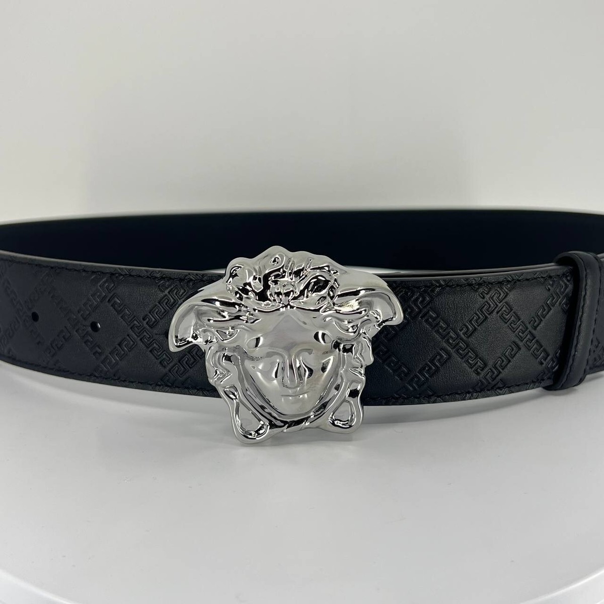 Authentic white Versace belt silver medusa head. Size 34 Women main image 3