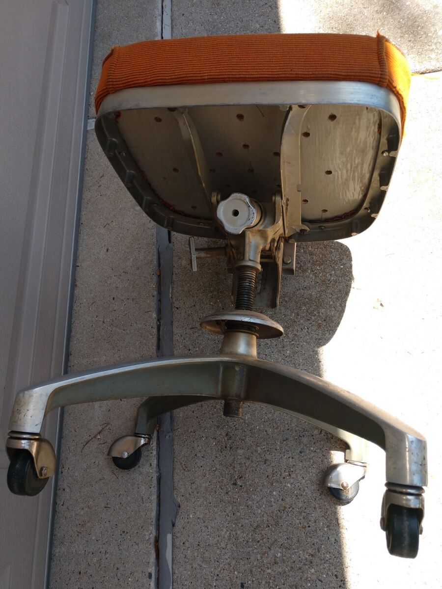 VTG Shaw Walker Industrial Swivel Tanker Orange Office Chair VTG Shaw Walker Industrial Swivel Tanker Orange Office Chair