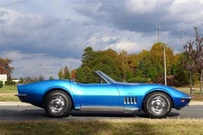 Corvette Chevrolet StingRay Race Car Chevy Classic Hot Rod Metal Promo Model1:18