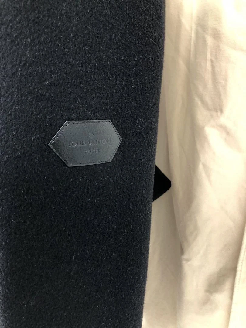 LOUIS VUITTON（LV） Louis Vuitton Giacca con cappuccio Nero 34