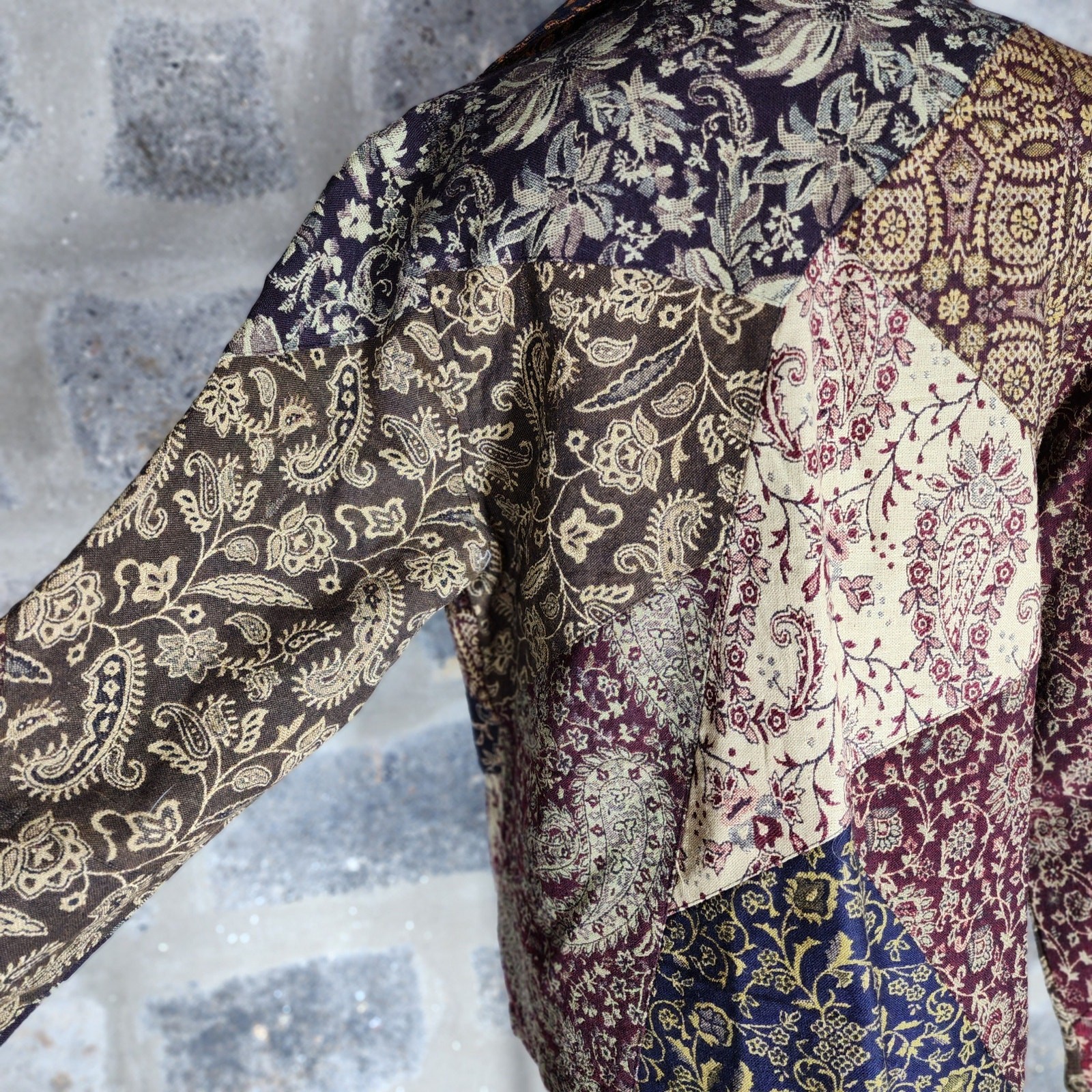 SACRED THREADS sz ML patchwork brocade lapel blaz… - image 4