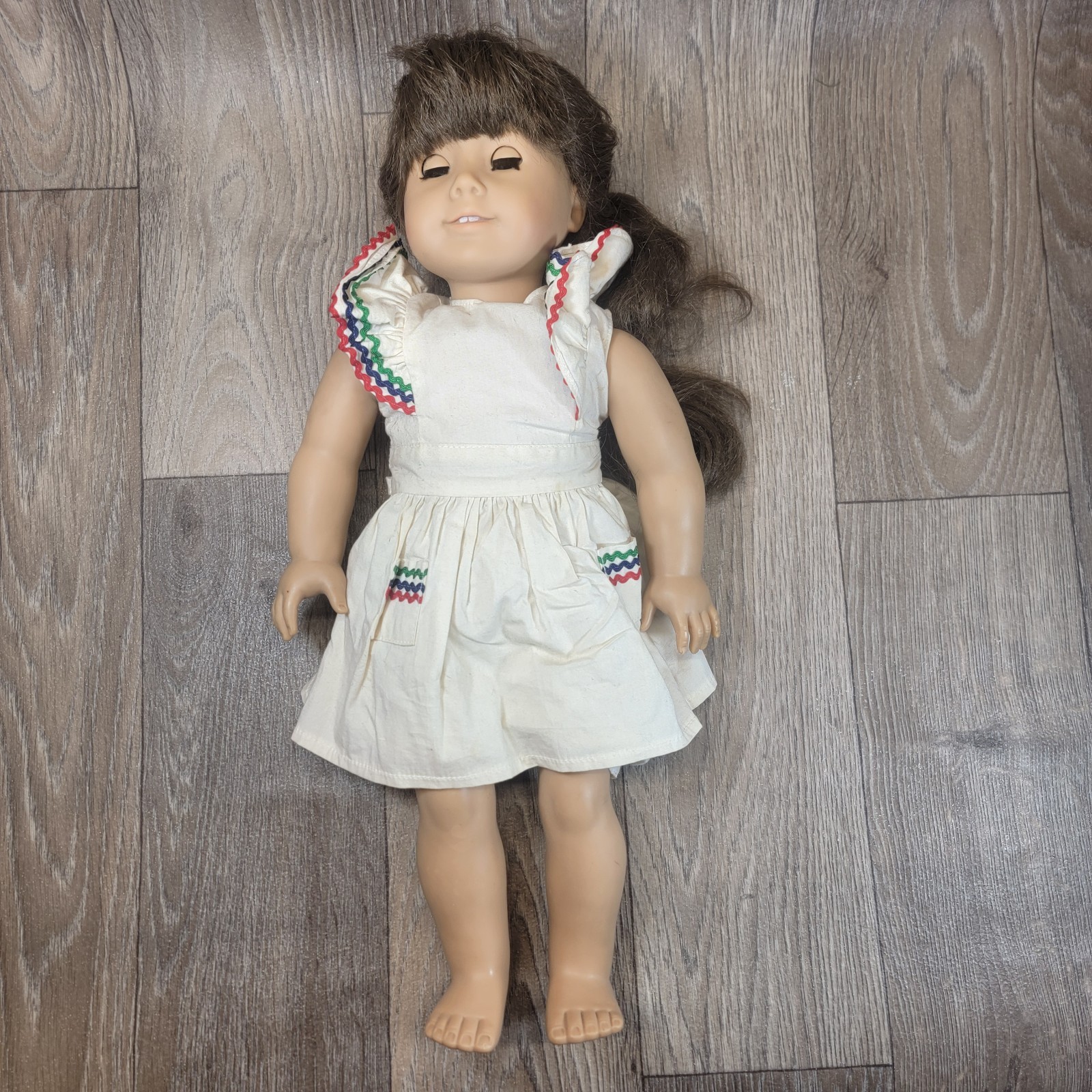 ​Vtg 1990s American Girl Molly Doll Pleasant Company Tan B
