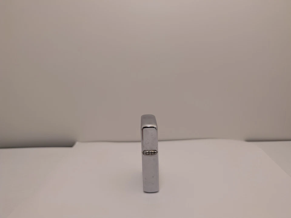 Isqueiro Zippo Vintage 1984 USS John F Kennedy CV-67 Marinha dos EUA - Imagem 3 de 4