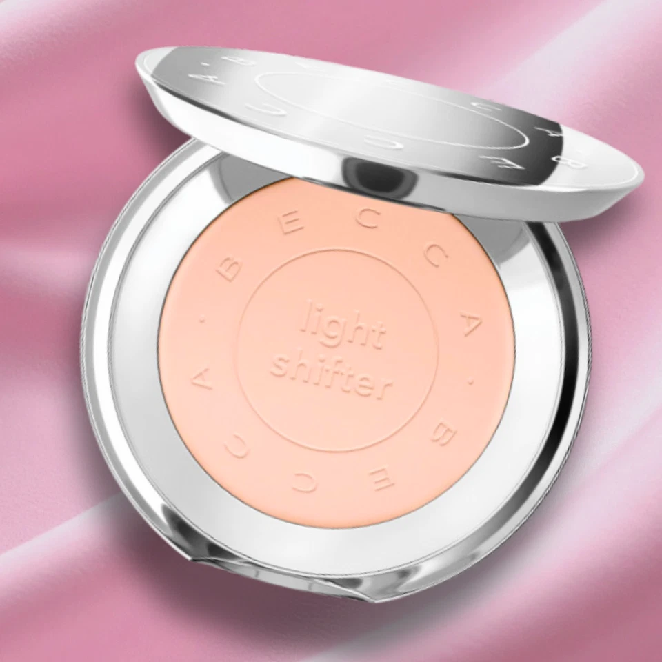 BECCA Light Shifter Finishing Veil Star Child 2 Light Med Setting Powder .25 oz. - Image 3 of 4