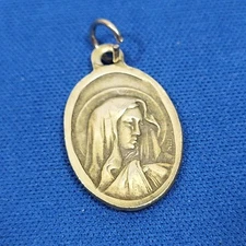 Vintage Oval Saint Peregrine/Religious Medal Pendant Charm