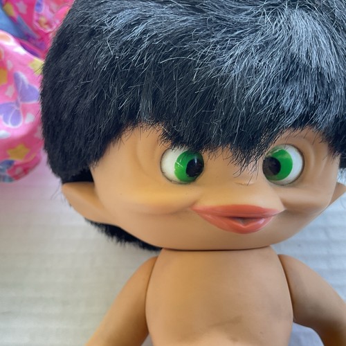 1965 Unica Monkey Boy Troll Doll Belgio 8 in capelli neri vintage Belgio - Foto 2 di 6
