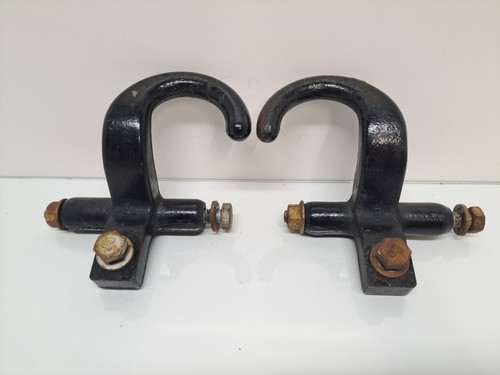 1999-2007 Silverado Sierra Tahoe Yukon Escalade Avalanche Tow Hooks PAIR OEM