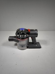 Dyson V8 Staubsauger - Schwache Batterie, Fehlender Filter, Ersatzteile Benötigt