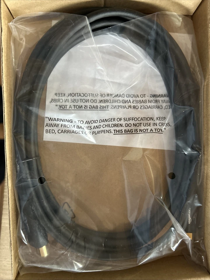 3 Stück Mini DisplayPort Kabel auf HDMI schwarz, 3 m  NEU In OVP Amazon Basic - Bild 3 von 4