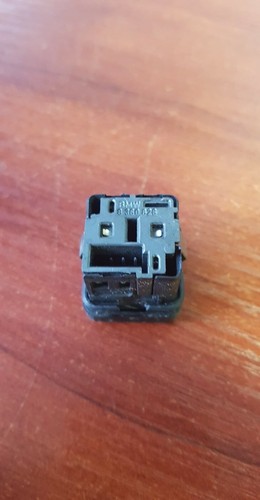 BMW ZENTRALVERRIEGELUNGSSCHALTER 8360828