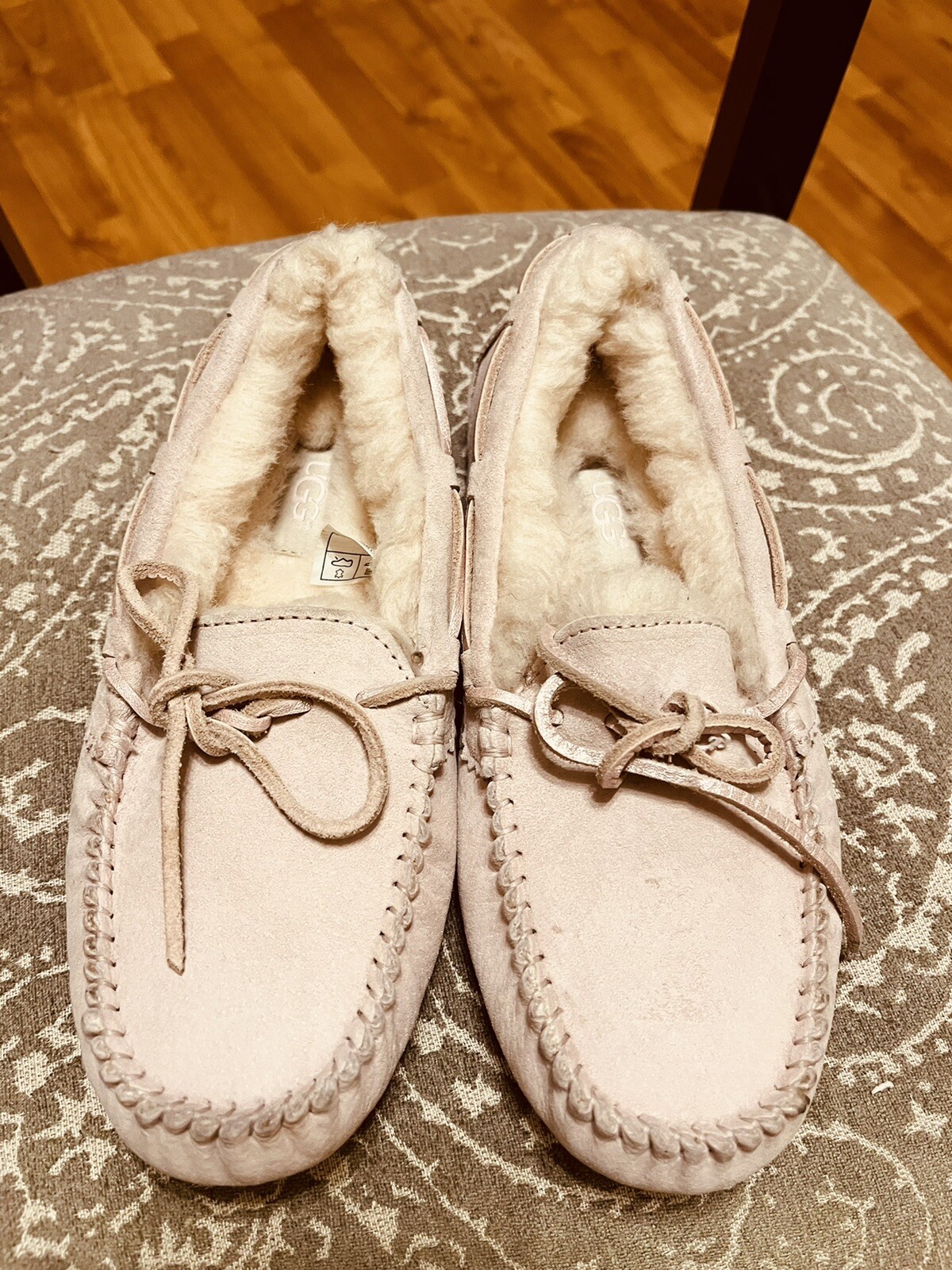 UGG MOCCASINS SLIPPERS PINK SUEDE 
