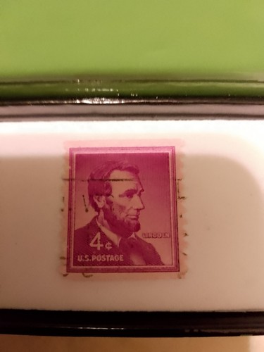 Abraham Lincoln 4 cent stamp purple very rare, Gem! - Picture 3 of 6