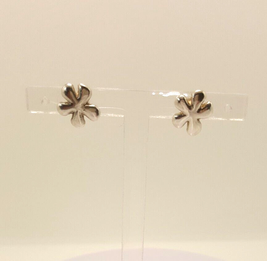 Gorgeous Solid Sparkling Flower Shape Stud Earrin… - image 7