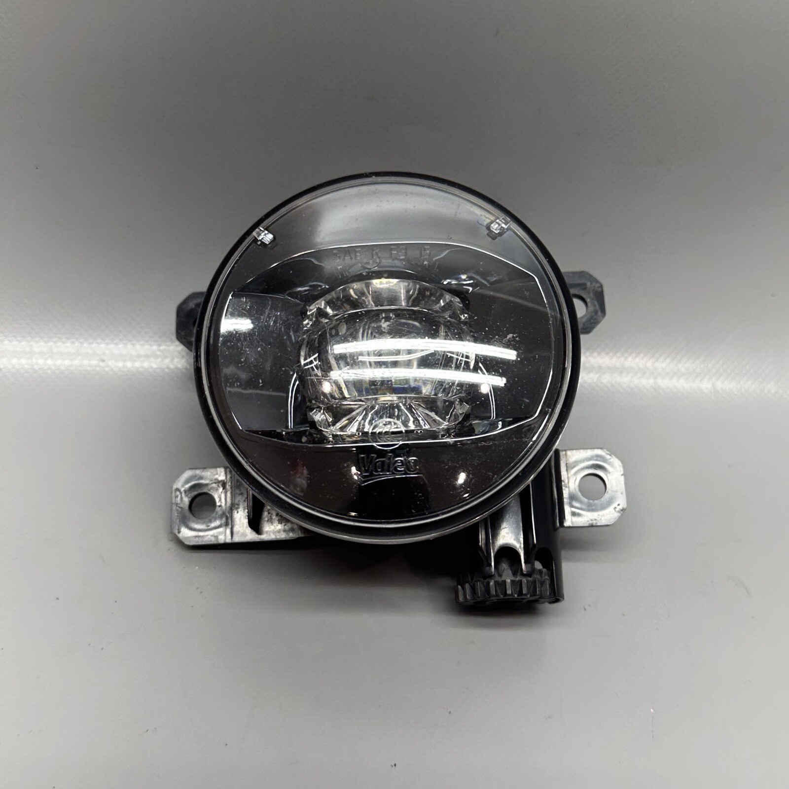 MASERATI LEVANTE FOG LIGHT LEFT RIGHT 2017 2018 2019 2020 OEM 670033497
