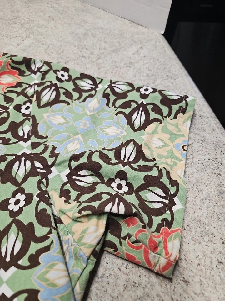 Blusa Médica Estampada Geométrica Verde Tafford Para Mujer Talla Desconocida Foto 3 de 4