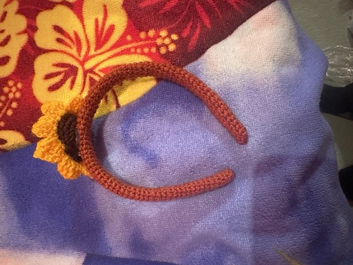 crochet hair band Sunflower Each - Picture 3 of 10