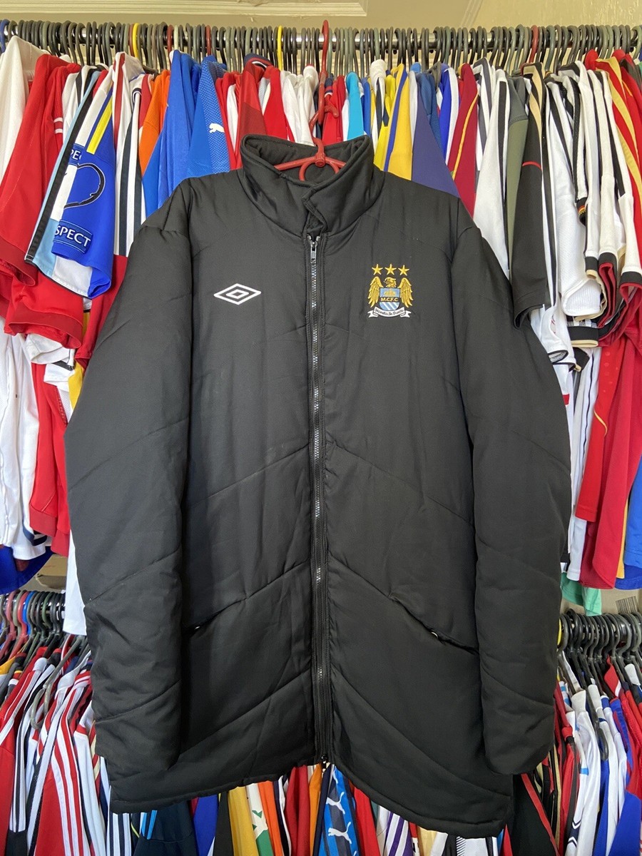 MANCHESTER CITY 2010 2011 FOOTBALL SOCCER BENCH COAT JACKET UMBRO
