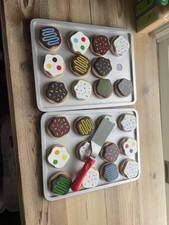 Melissa and Doug Slice and Bake Cookie Dough Cookies Set Play Pretend Food Tray