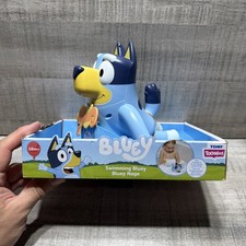 NEW - Tomy Swimming Bluey Bath Toy with Seahorse Water Toy for Tub or Pool