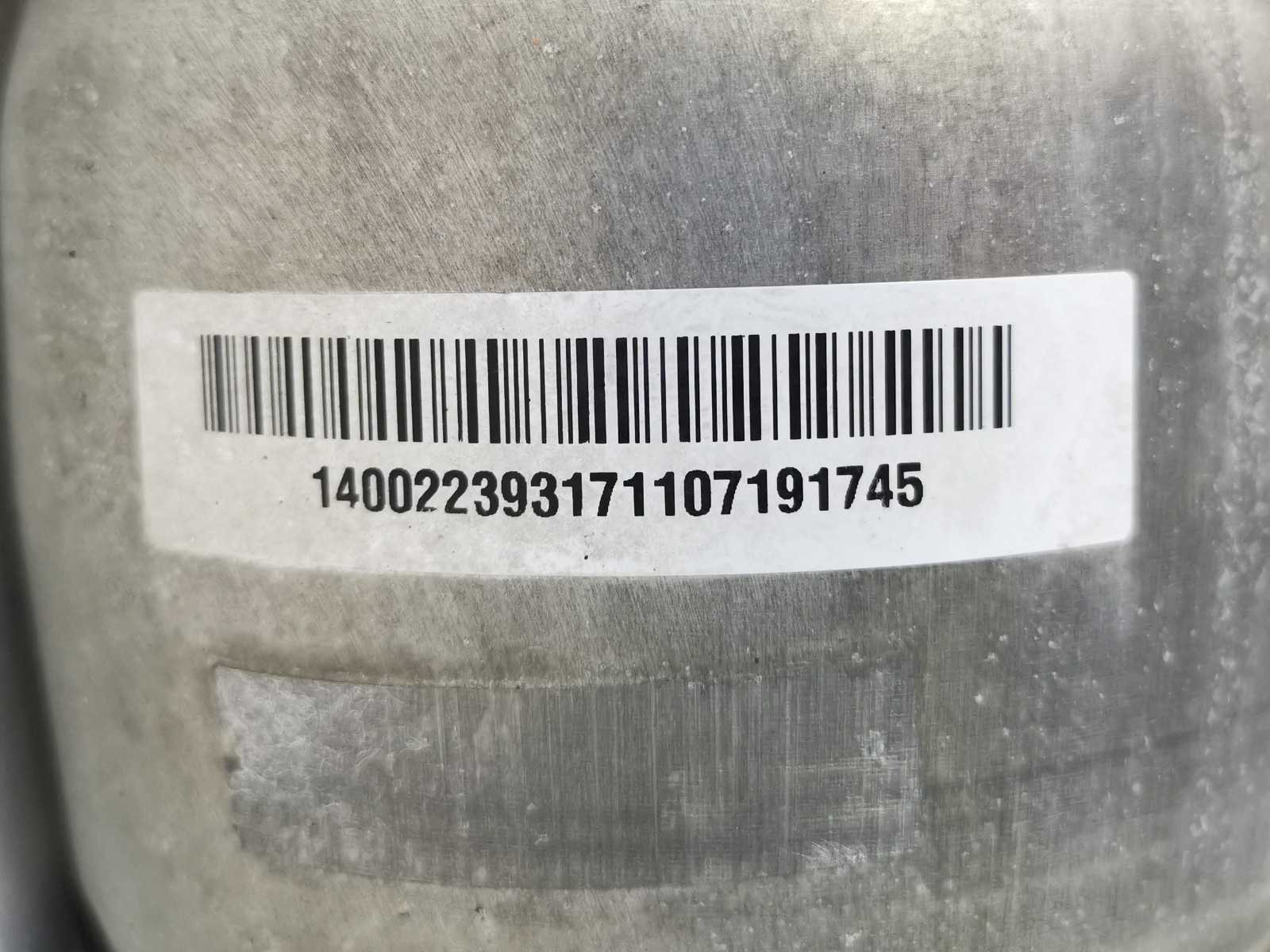 Maserati Levante 2018 Front Left Strut assembly P/N 670100716