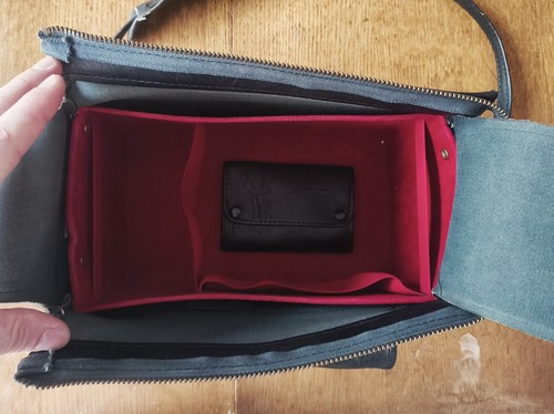 Vintage Black Camera Shoulder Bag Carry Case Satchel W/Filter Bag & Key PLU: W52 - Picture 6 of 14
