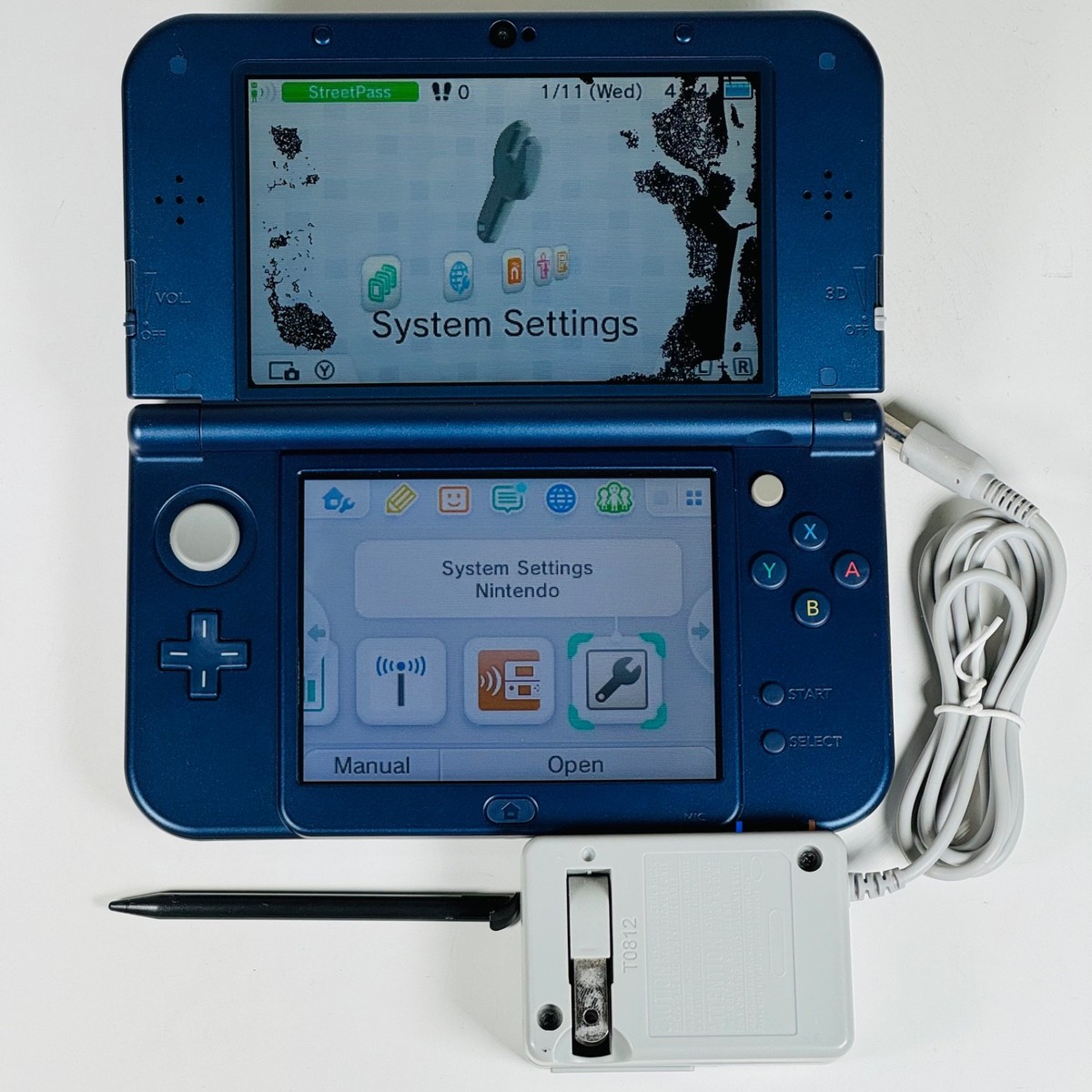 Nintendo Switch 3DSLL Blue New Nintendo 3DS XL LL Metallic Blue Console *Cracked LCD* - USA