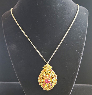 Vintage Nassau 17 Jewels Mechanical Hidden Watch Pendant Necklace Gold Tone