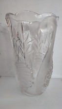 Vase en verre transparent