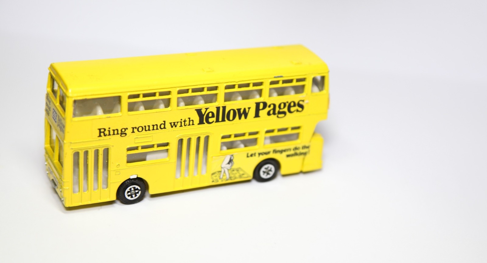 Dinky 295, Atlantean Bus (Yellow Pages) - Free Price Guide & Review