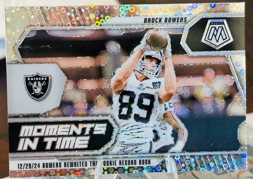 2025 Panini Mosaic - Moments in Time Brock Bowers #17 No Huddle Silver Prizm