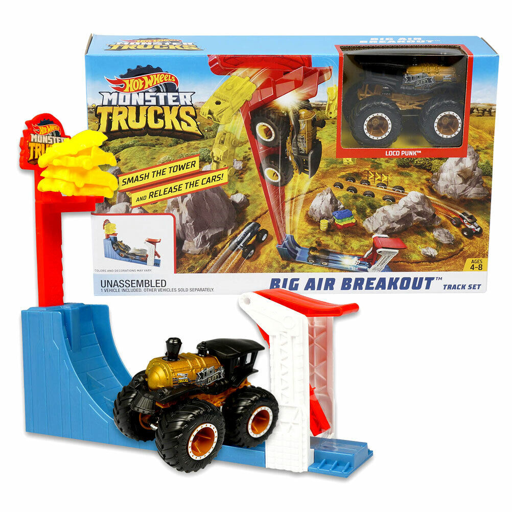 Mattel Hot Wheels Monster Trucks Big Air Breakout Playset