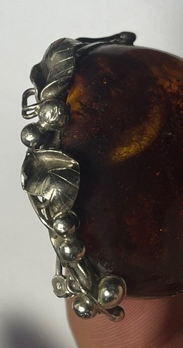 Jolie Broche Argent 830 Scandinave Sertie D’ambre Baltique Décors Cerises - Imagen 7 de 10
