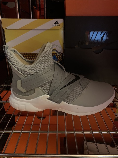 lebron soldier 12 grey