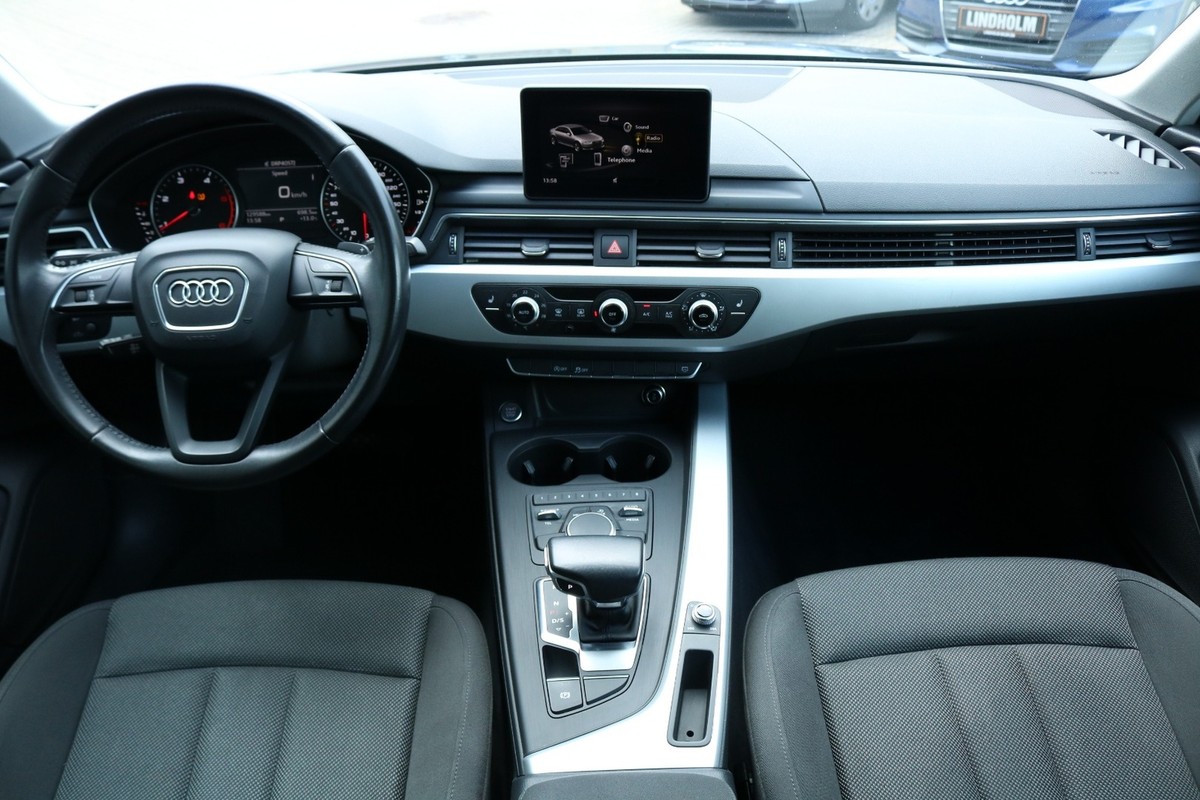 Audi A4 2,0 TDi 150 S-tr.