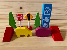 Lot of VTG Toys R Us Train Set Building Wooden Accessories Animals