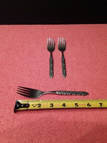 ONEIDA FLORAL BOUQUET DISTINCTION DELUXE SALAD FORKS LOT OF 3 - Picture 6 of 6
