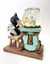 Disney Figaro & Cleo From Pinocchio Snow Globe Retired Excellent Condition