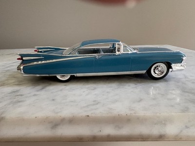 ミニカー street low 1959 cadillac eldorado s-l400.jpg
