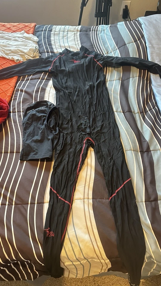 Traje de Carreras Alpinestar Cuerpo Completo Negro Rojo Accesorios Incluidos Foto 3 de 4