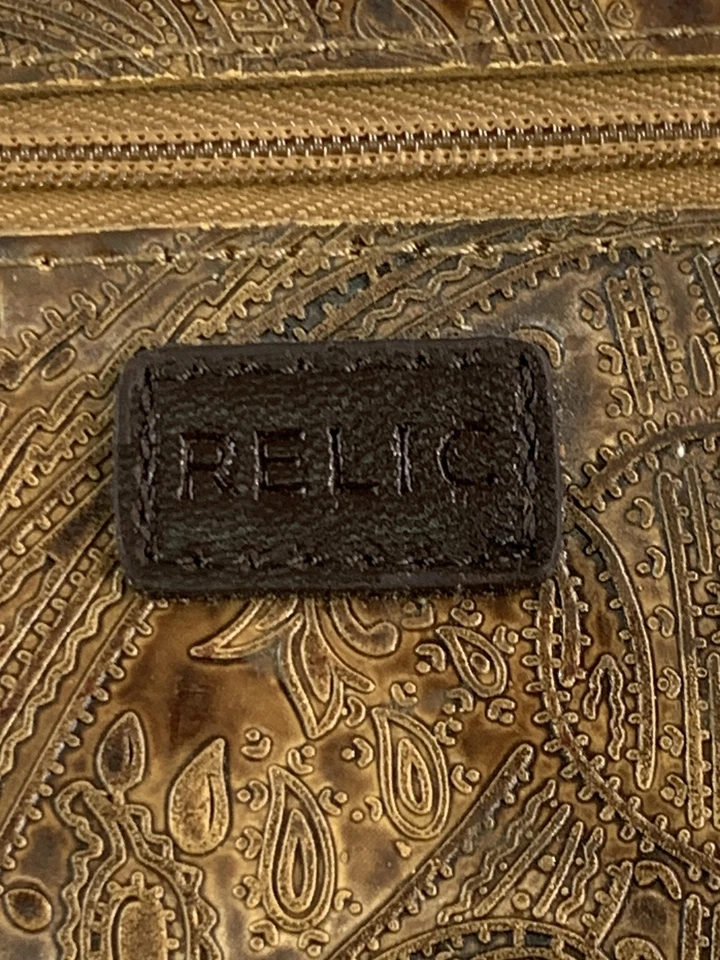 Relic Wallet Womens Brown Paisley Embossed Trifold Faux Leather Zip Coin Pocket - Image 3 of 4