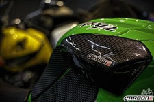 KAWASAKI ZX-10R 2011-2025 Carbon Fiber Tank Sliders Cover (100% carbon fiber)