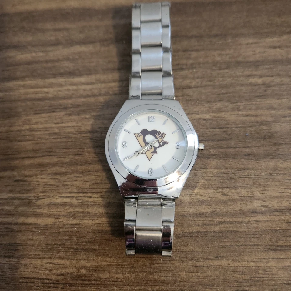 Men's Nhl Pittsburgh Penguins Watch NOS Battery Dead *Still Covered W Plastic - Image 2 of 4
