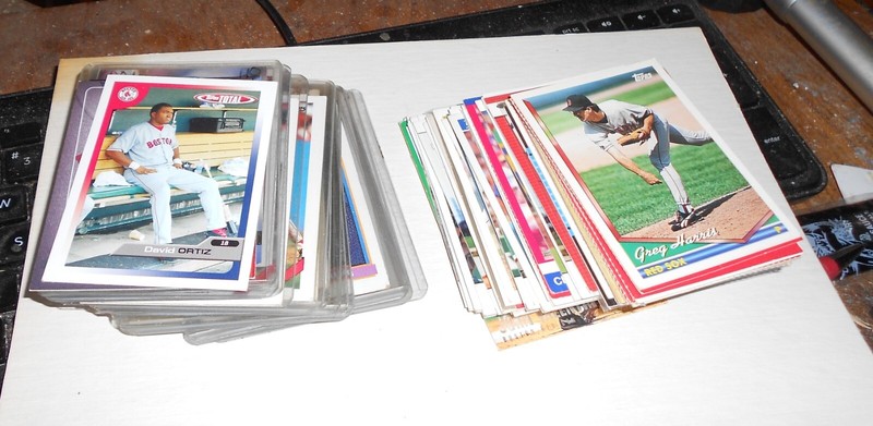 Lot of Boston Red Sox Baseball Cards. great Condition, 72 Cards