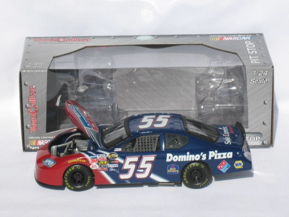 Coche calibre equipo serie Pit Stop 1/24 Michael Waltrip #55 Domino's Pizza 2006 Foto 3 de 4