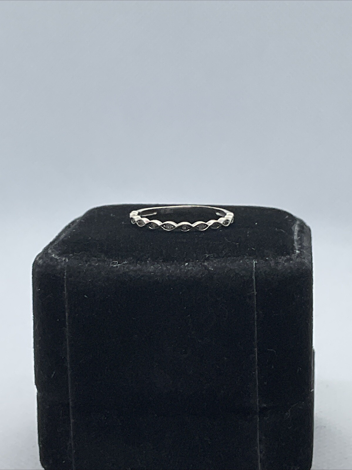 Solid 18K (750) Two Tone Gold CZ STACKABLE Ladies… - image 15