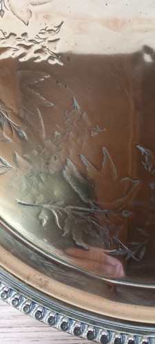 Vintage Brass Etched Floral/bird Table Serving Tray 16ins Diameter &3brass Feet. - 第 4/7 張圖片