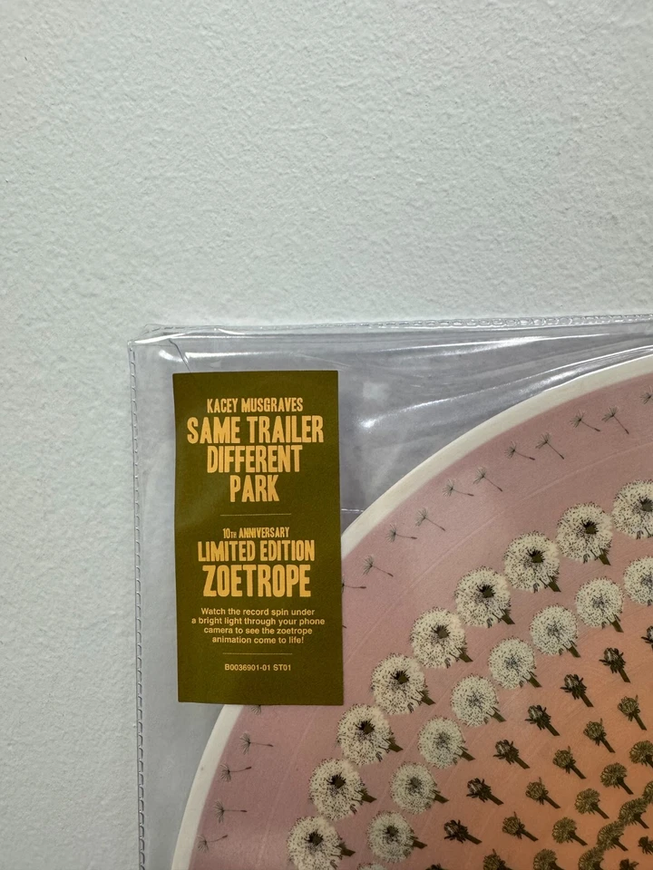 *NEW* Same Trailer Different Park (10th Anniv.) Zoetrope Vinyl - Kacey Musgraves - Image 3 of 4