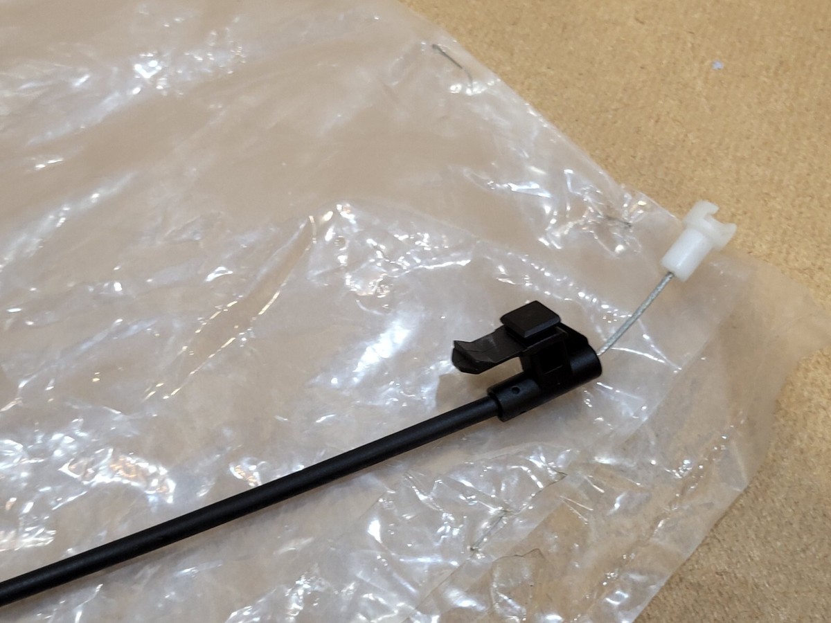 Genuine Vauxhall Astra H Fuel Tank Filler Door Latch Release Cable 