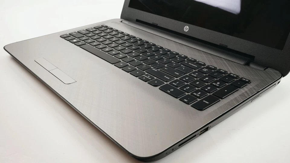 Cheap HP Laptop AMD A8 Quad Core 15.6" HD Screen 16GB RAM 256GB SSD Win11 PC - Image 2 of 4