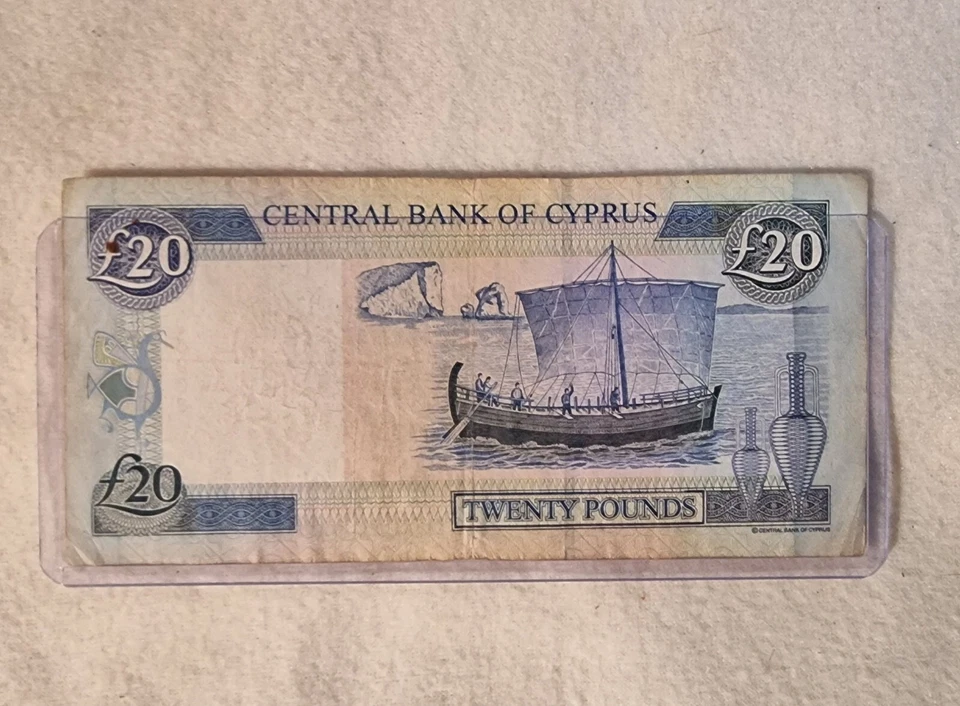CYPRUS BANKNOTE 20  POUNDS  1.10.2001  - £20 - Rare Find - World Banknotes - Image 2 of 2